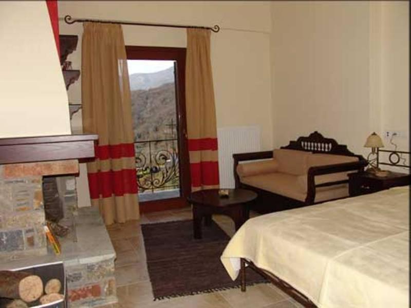 Hotel Erotas Áyios Dhimítrios Buitenkant foto