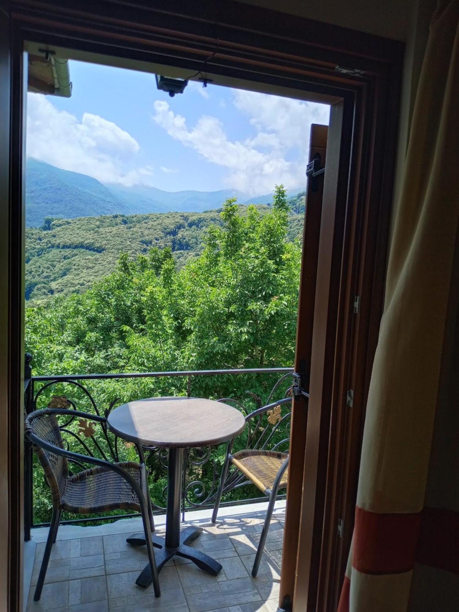 Hotel Erotas Áyios Dhimítrios Buitenkant foto
