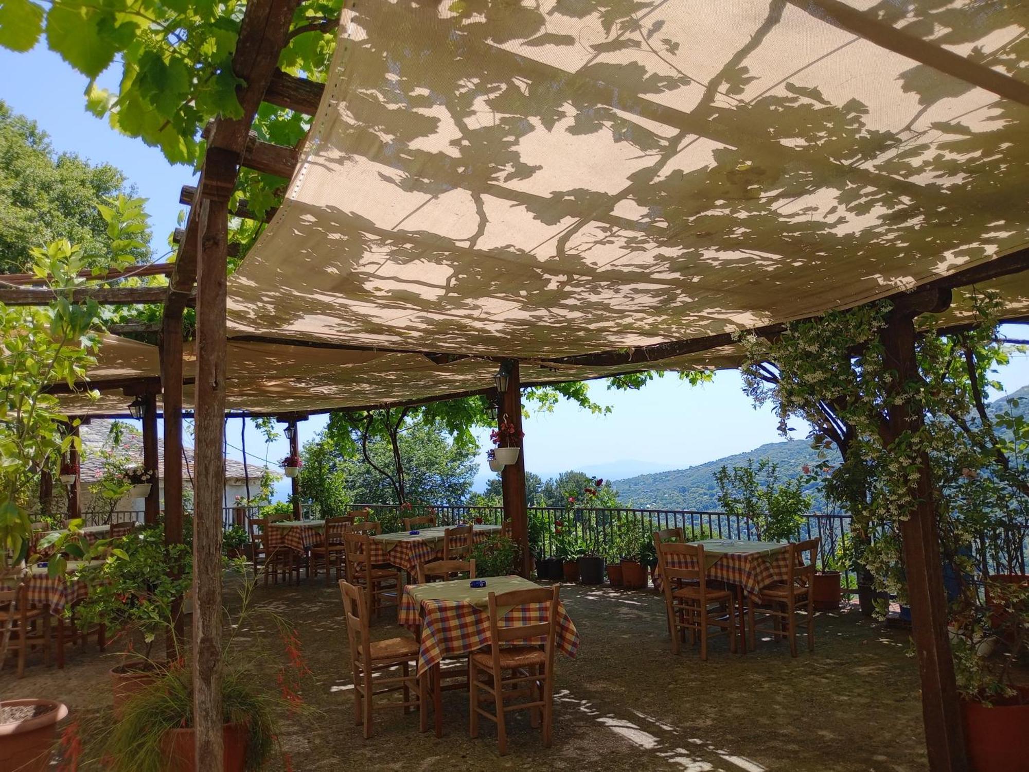 Hotel Erotas Áyios Dhimítrios Buitenkant foto