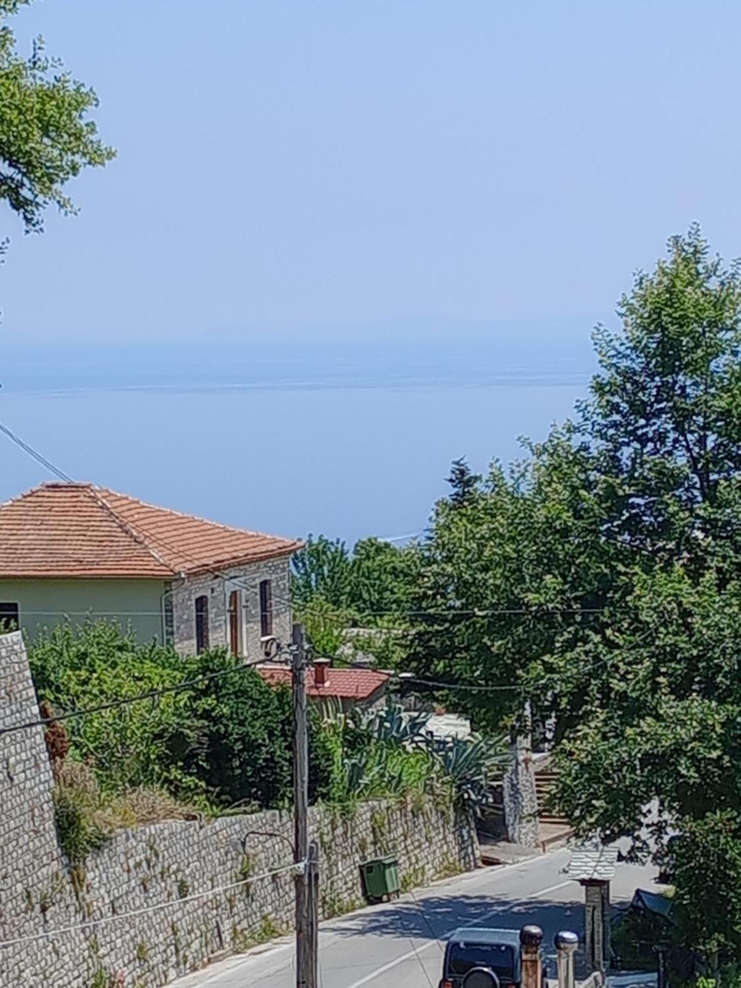 Hotel Erotas Áyios Dhimítrios Buitenkant foto