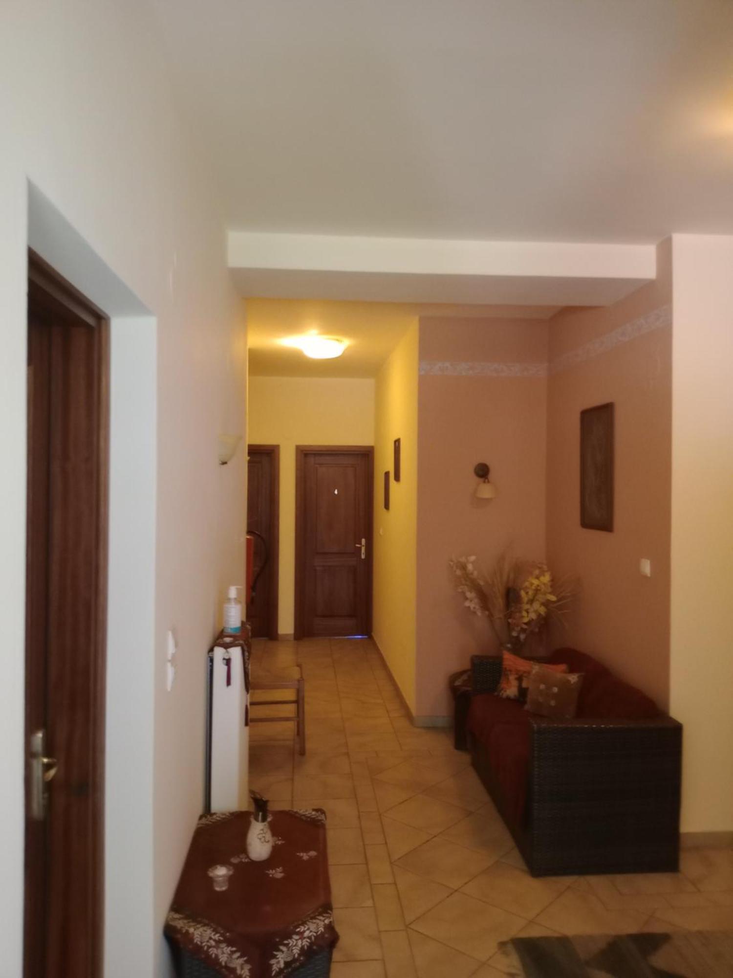 Hotel Erotas Áyios Dhimítrios Buitenkant foto