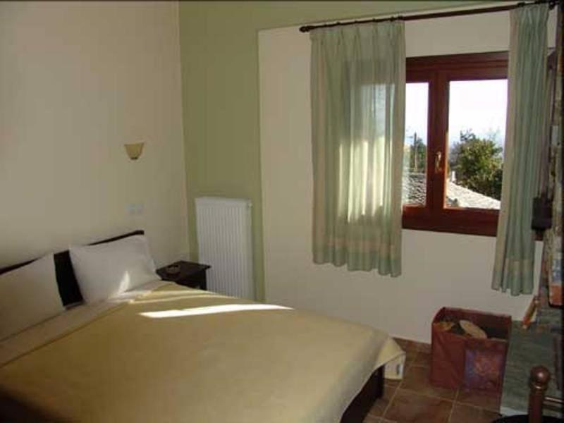 Hotel Erotas Áyios Dhimítrios Buitenkant foto