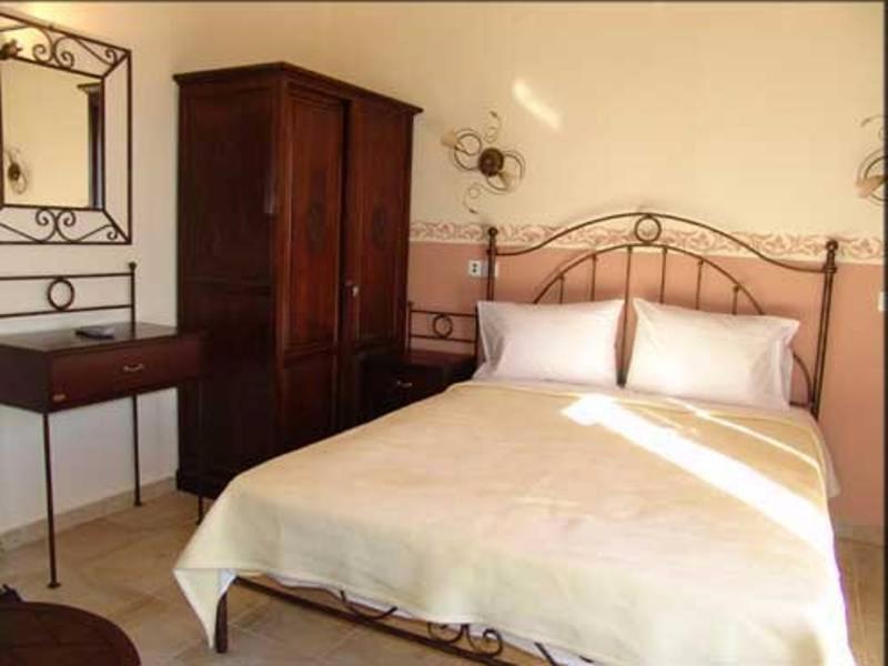 Hotel Erotas Áyios Dhimítrios Buitenkant foto